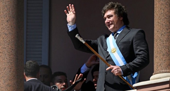 Arjantin | Milei göreve hızlı başladı, bakanlık sayısını 9’a düşürdü