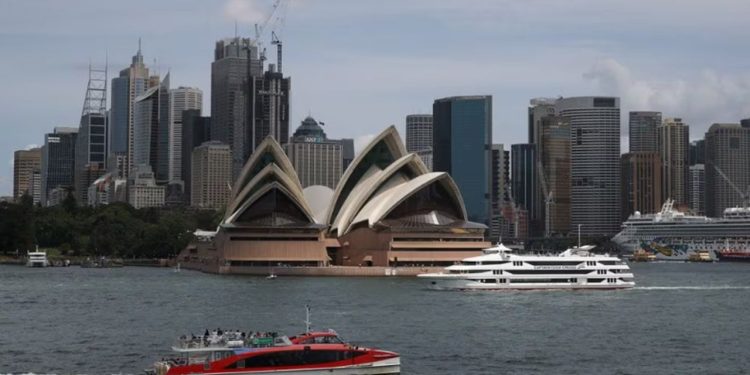 Avustralya'da hırsızlık ve kaçırma ihbarına giden polis 1 milyar dolarlık kokain buldu