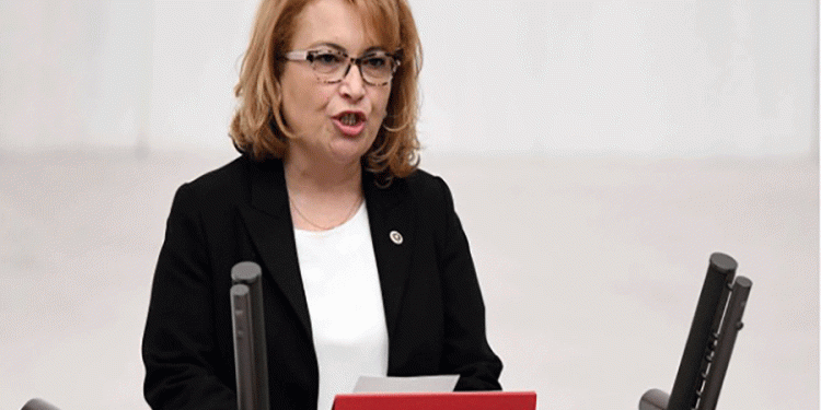 Ayşe Sibel Yanıkömeroğlu, İYİ Parti’den istifa etti
