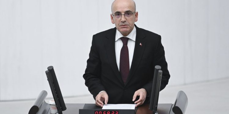 Bakan Şimşek, enflasyonda düşüşün başladığı bir yıl diledi