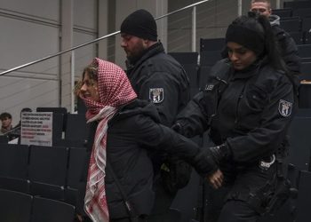 Berlin polisi, yılbaşı gecesi düzenlenmesi planlanan Filistin'e destek gösterisini yasakladı