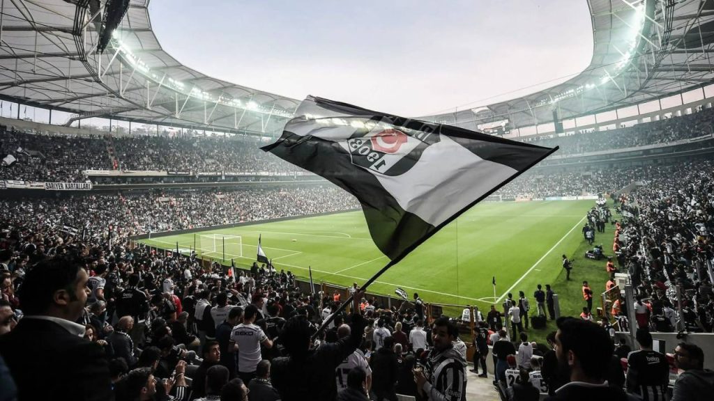 Beşiktaş’a yarım sezonda antrenör dayanmadı: İşte Siyah beyazlıların ilgilendiği yabancı teknik direktörler