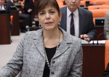 Beştaş’tan konser yasağına tepki: Sazı füze, bateriyi de F-16 sandılar herhâlde