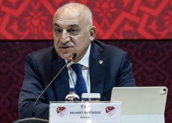 İddia: 15 kulüp TFF başkanının istifasını istiyor!