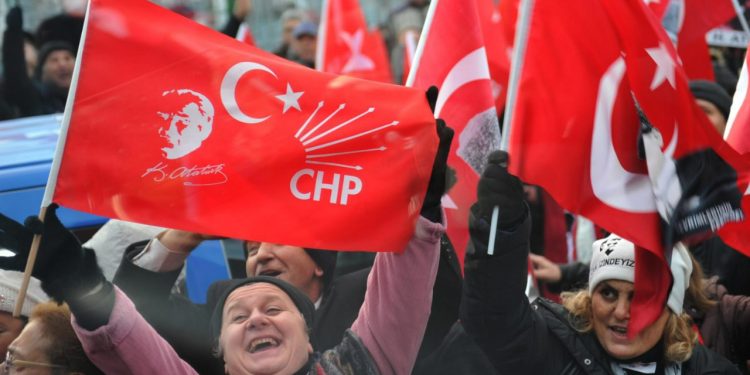 CHP'de ilk adaylar 14 Aralık'ta belli oluyor!