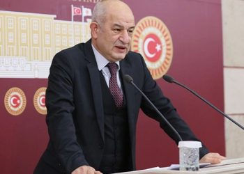 CHP’li Ali Fazıl Kasap Saadet’e geçti; Saadet Partisi yeniden grup kuracak