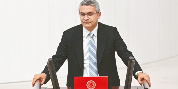CHP'li Salıcı'dan bakana zor sorular: 'Şüpheli Somali'ye kaçtıysa iadesi nasıl gerçekleşecek?'