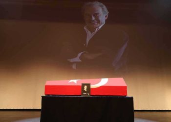 Can Gürzap için AKM'de veda töreni