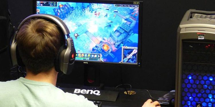 Çin, çevrim içi oyunlara kısıtlama getiriyor