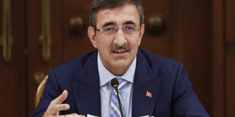 Cumhurbaşkanı Yardımcısı Yılmaz’dan asgari ücret ve emekli zammı açıklaması