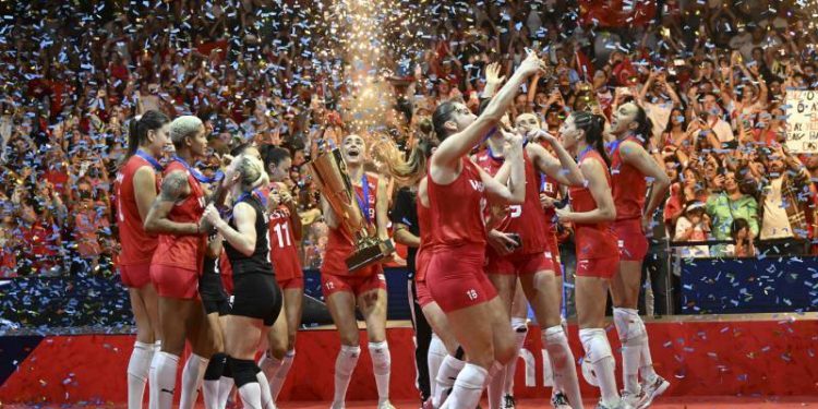 Cumhuriyet’in 100. yılında dünya voleyboluna Türkiye damgası