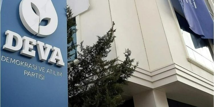 DEVA Partisi'nde deprem: Genel sekreter partiden istifa etti