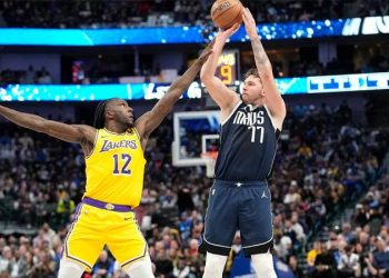 Dallas, Lakers'ı Doncic ve Hardaway'le devirdi