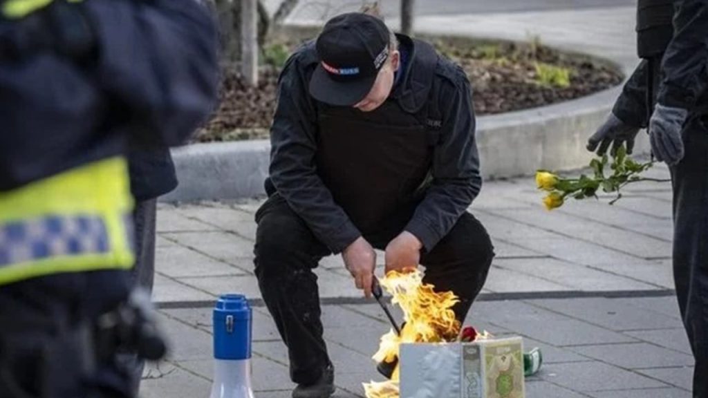 Danimarka'da kutsal kitapların yakılmasını yasaklayan kanun tasarısı kabul edildi