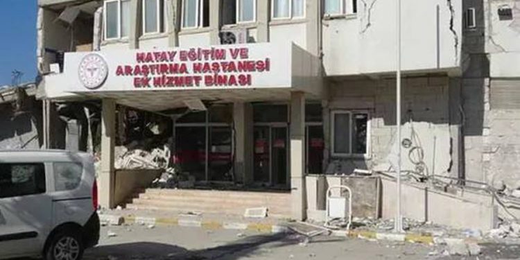 Depremde 72 kişinin öldüğü Hatay Eğitim ve Araştırma Hastanesi “ödenek yok” diye güçlendirilmemiş