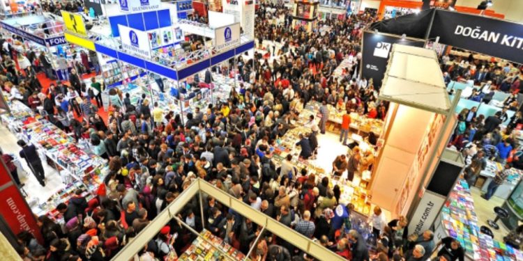 Diyarbakır Kitap Fuarı 4 yıl aradan sonra okurlarla buluşuyor: Onur Konuğu Murathan Mungan