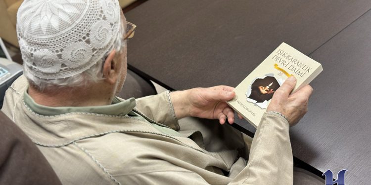 Dünya Döndükçe Kampı