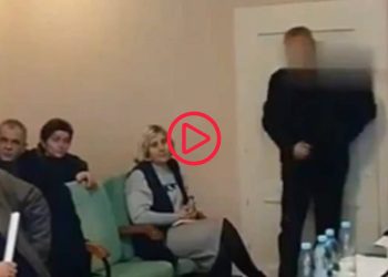 Dünya, Ukrayna köy meclisi toplantısında bir üyenin diğerlerini el bombasıyla havaya uçurmasını konuşuyor