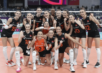 Eczacıbaşı FIVB Kulüpler Dünya Şampiyonası'nda finalde!