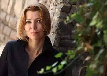 Elif Şafak, Kraliçe Camilla'nın konuğu olacak