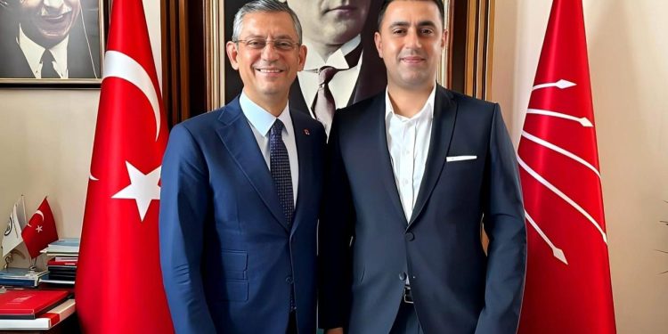 Emrah Kozay, Seyhan Belediye Başkanlığı için aday adayı oldu