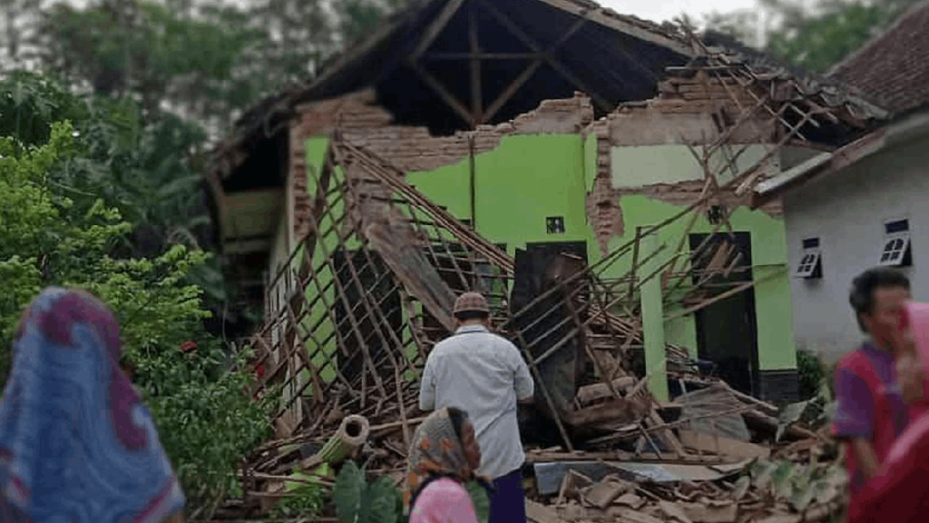 Endonezya'nın Açe eyaletinde 5,9 büyüklüğünde deprem