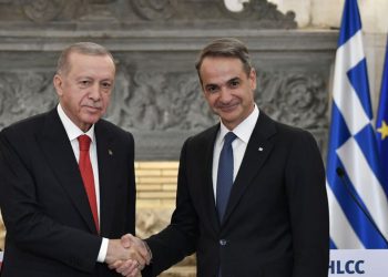 Erdoğan, Atina'da Miçotakis ile buluştu: Ege'yi bir barış ve işbirliği denizi haline getirelim