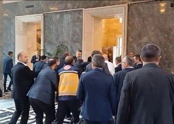 Fahrettin Koca'dan Hasan Bitmez'in sağlık durumuna ilişkin açıklama