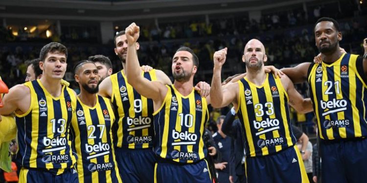 Fenerbahçe Beko, Real Madrid'i son saniye basketiyle devirdi