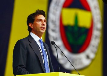 Fenerbahçe'den TFF'ye, kendisine farklı penaltı pozisyonu gösterildiğini açıklayan Serkan Çınar hakkında soruşturma talebi