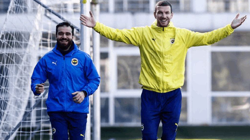 Fenerbahçe'den yeni Dzeko paylaşımı! 'Endişeye mahal yok endişeye'