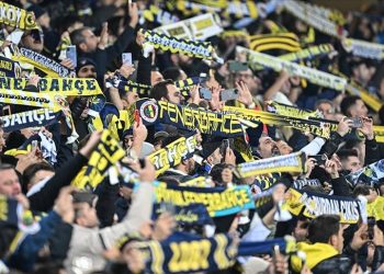 Fenerbahçeli taraftarlar derbide 5 yıllık hasreti dindirecek