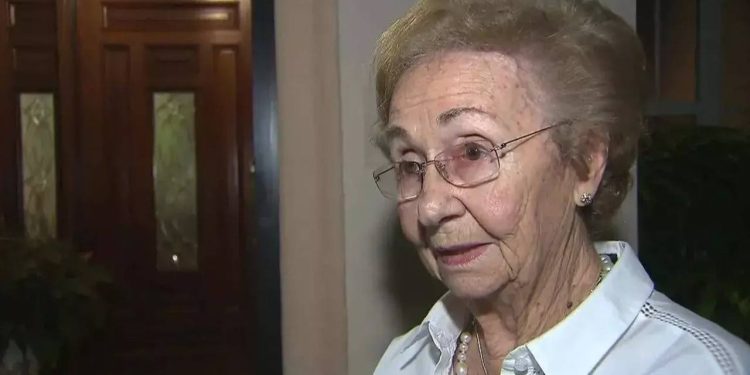 Fidel Castro'nun kız kardeşi Juanita Castro 90 yaşında öldü