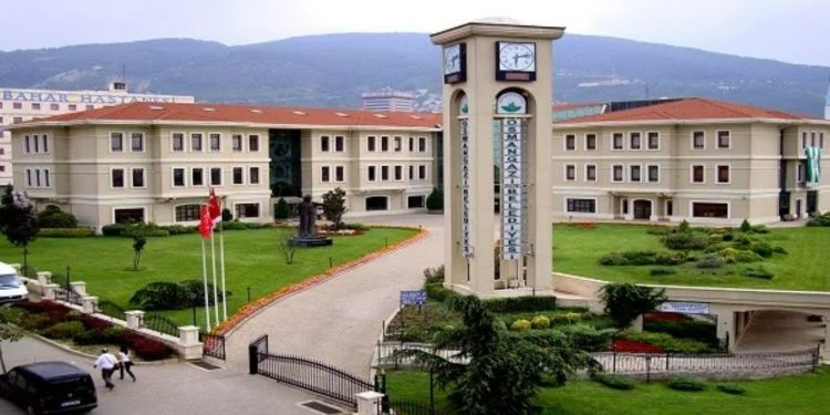 Fotoğrafçılar AKP'li belediyenin görüntü ihalesini protesto etti