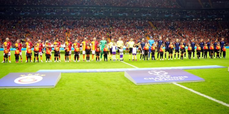 Galatasaray'da Kopenhag maçı öncesi kritik iki isim kamp kadrosuna dahil edildi!