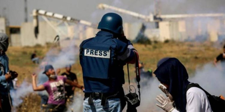 Gazze'de İsrail saldırılarında hayatını kaybeden gazeteci sayısı 99'a yükseldi