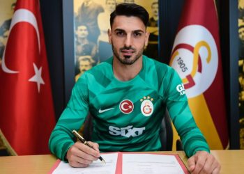 Günay Güvenç taraftarların gönlünü fethetti