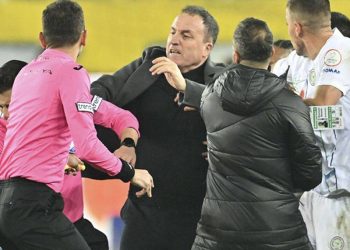 Hakemi yumruklayan Ankaragücü Başkanı Faruk Koca tutuklandı