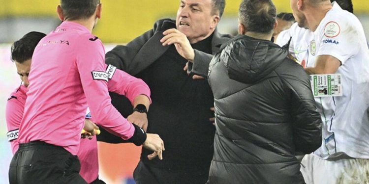 Hakemi yumruklayan Ankaragücü Başkanı Faruk Koca tutuklandı