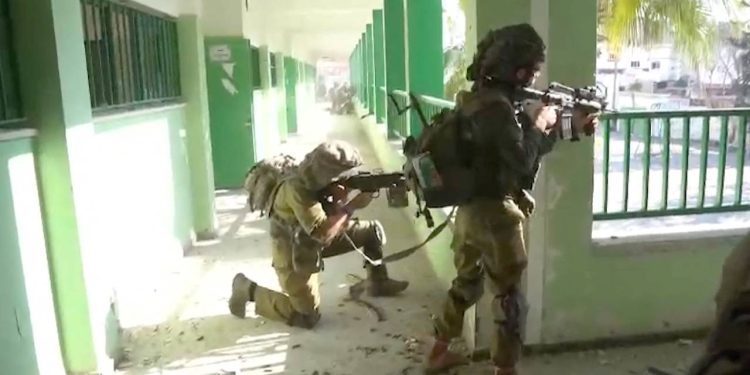 Hamas: İsrail'in harekatı sona erene kadar esir takası müzakeresi yapmayacağız