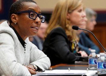 Harvard'da 'İsrail baskısına' karşı 570 öğretim üyesinden rektöre tam destek