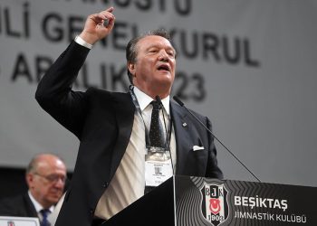 Beşiktaş’ın yeni başkanı Hasan Arat oldu!