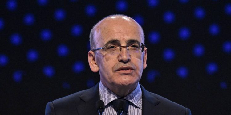 Hazine ve Maliye Bakanı Mehmet Şimşek: Kur oynaklığı azaldı, TL’deki kan kaybı durdu