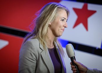 Hollanda’da ağır seçim yenilgisi istifa getirdi