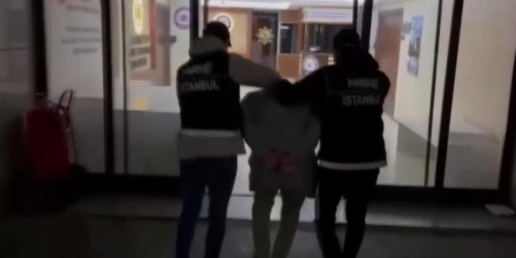 İkisi kırmızı bültenle aranan 3 suç örgütü lideri İstanbul ve Alanya’da yakalandı