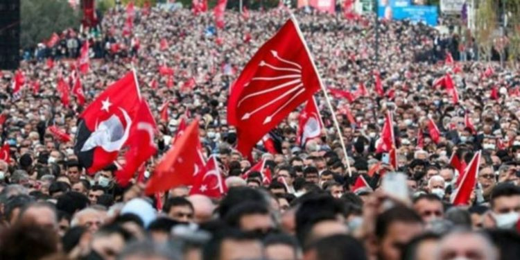 İmamoğlu ve Yavaş resmen açıklandı: İşte CHP'nin 227 belediye için göstereceği adayların tam listesi