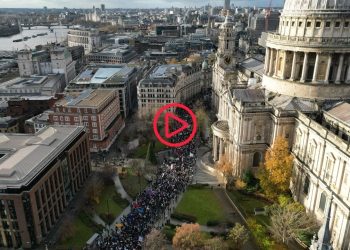 İngiltere Gazze'de ateşkes talebiyle 9'uncu kez sokaklarda