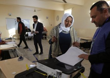 Irak'ta 10 yıl sonra ilk vilayet seçimleri: Sadr boykot ediyor, Kerkük'te de sandık kuruldu