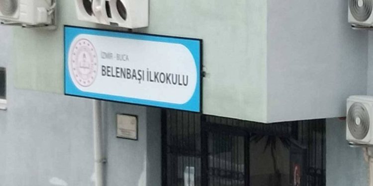 İşkencecinin adı okuldan kaldırıldı