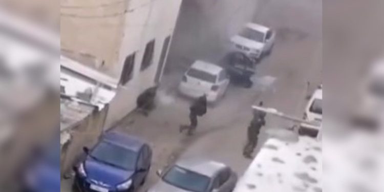 İsrail, Batı Şeria'da bir Filistinliyi daha öldürdü